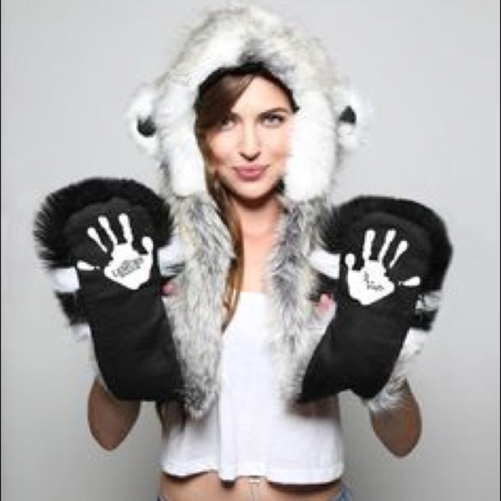 AUTHENTIC Lemur SpiritHood